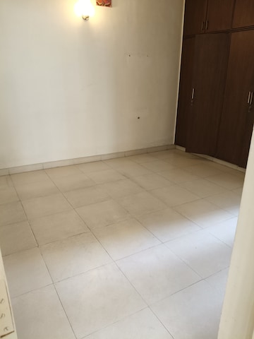Room in 2 BHK Apartment at Halasuru – for Sale