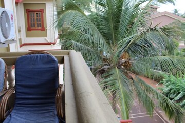 Balcony in 2 BHK Apartment at Candolim – for Rent