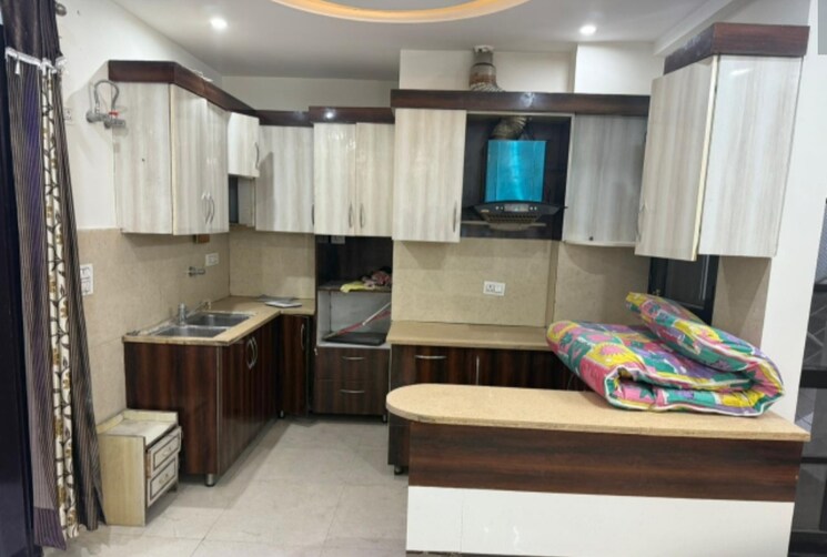 Kitchen, peer mucchalla 3 Bedroom 1560 Sq.Ft. Builder Floor In Peer Mucchalla Zirakpur 8181405