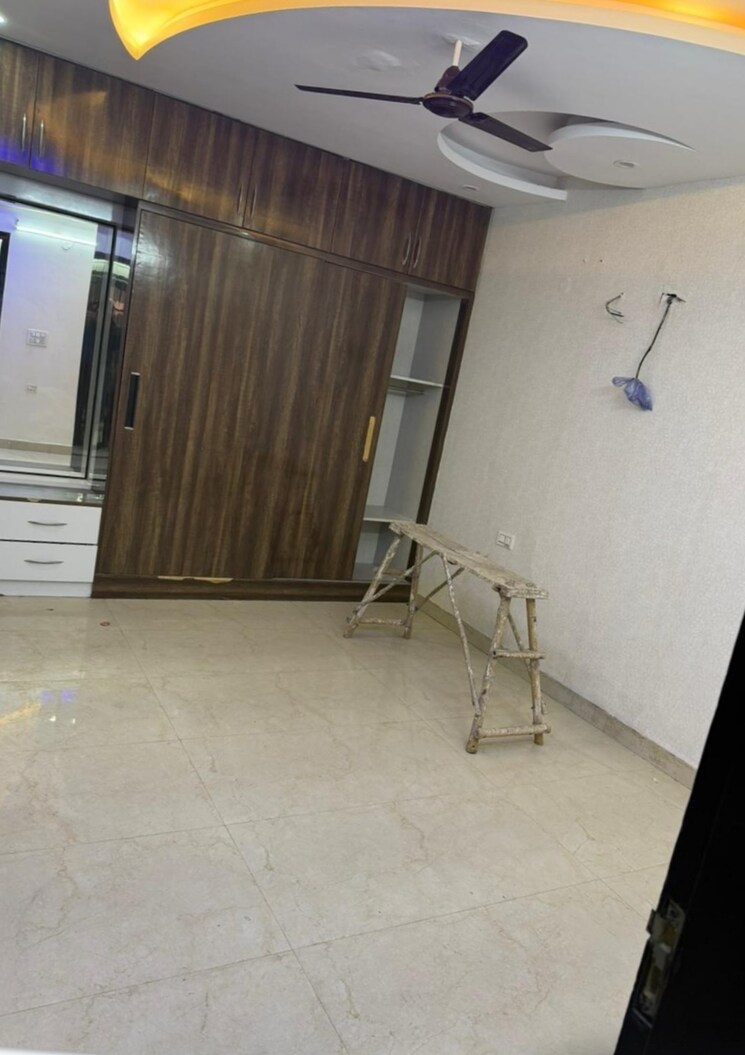 Room, peer mucchalla 3 Bedroom 1560 Sq.Ft. Builder Floor In Peer Mucchalla Zirakpur 8181405