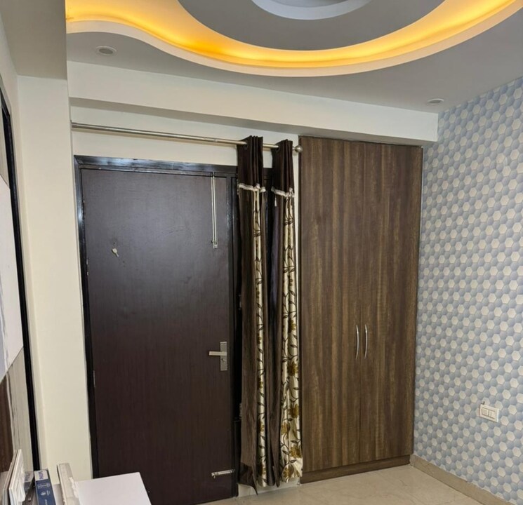 Room, peer mucchalla 3 Bedroom 1560 Sq.Ft. Builder Floor In Peer Mucchalla Zirakpur 8181405