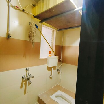 Furnished Amenities in 3 BHK Builder Floor at Chintan JK Hill Park Phase II, Ganesh Nagar – for Sale