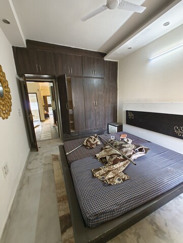 Bedroom in 3 BHK Builder Floor at Sector 55 – for Rent