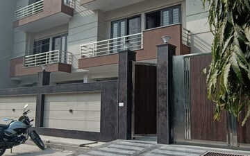4 BHK Villa For Sale in Sector 41