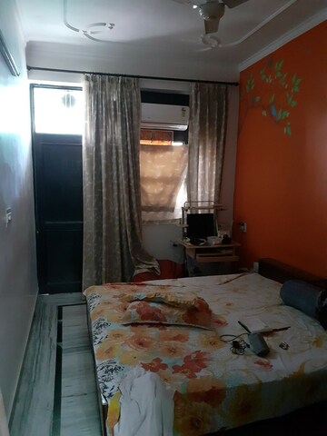 Bedroom in 2.5 BHK Builder Floor at Sector 28 – for Rent