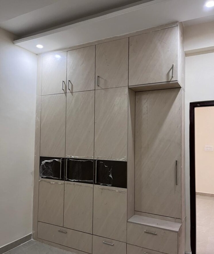 Room, ambala highway 3 Bedroom 2150 Sq.Ft. Builder Floor In Ambala Highway Zirakpur 8181458