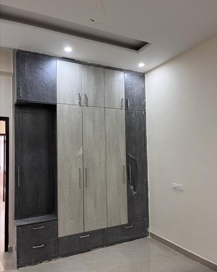 Room, ambala highway 3 Bedroom 2150 Sq.Ft. Builder Floor In Ambala Highway Zirakpur 8181458