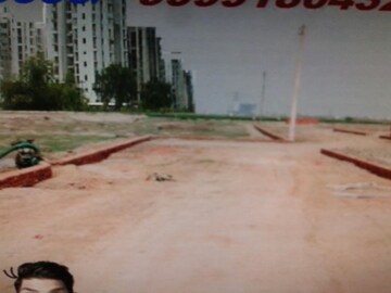 Plot For Resale in Yamuna Expressway Greater Noida  8181461