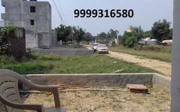 Plot For Sale in Yamuna Expressway