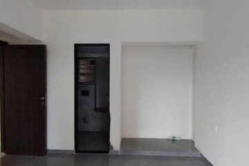 Master Bedroom in 1 BHK Apartment at Siddhi Highland Haven, Balkum Pada – for Rent