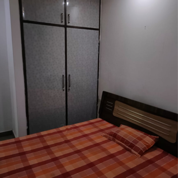 Room in 4 BHK Builder Floor at Sector 46 – for Rent
