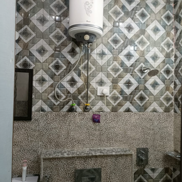 Bathroom in 4 BHK Builder Floor at Sector 46 – for Rent