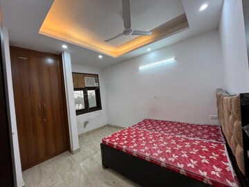 Bedroom in 2 BHK Builder Floor at Saket – for Rent