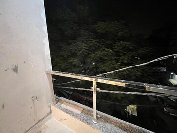 Balcony in 2 BHK Builder Floor at Saket – for Rent