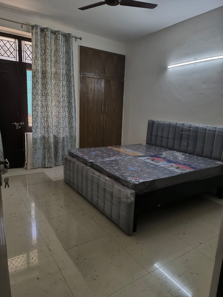 Bedroom, unitech-the-close-north 3 Bedroom 2605 Sq.Ft. Apartment In Sector 50 Gurgaon 8181578