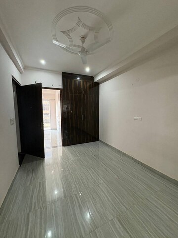 Room in 1 BHK Builder Floor at Saket – for Rent