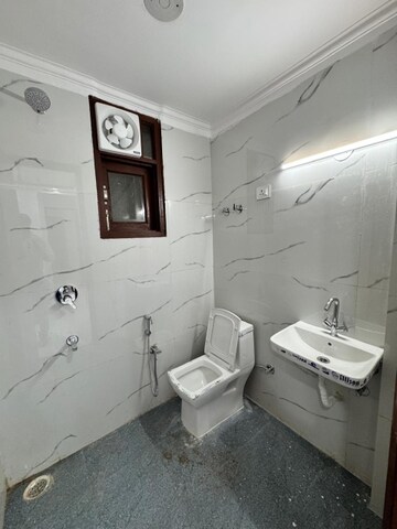 Bathroom in 1 BHK Builder Floor at Saket – for Rent