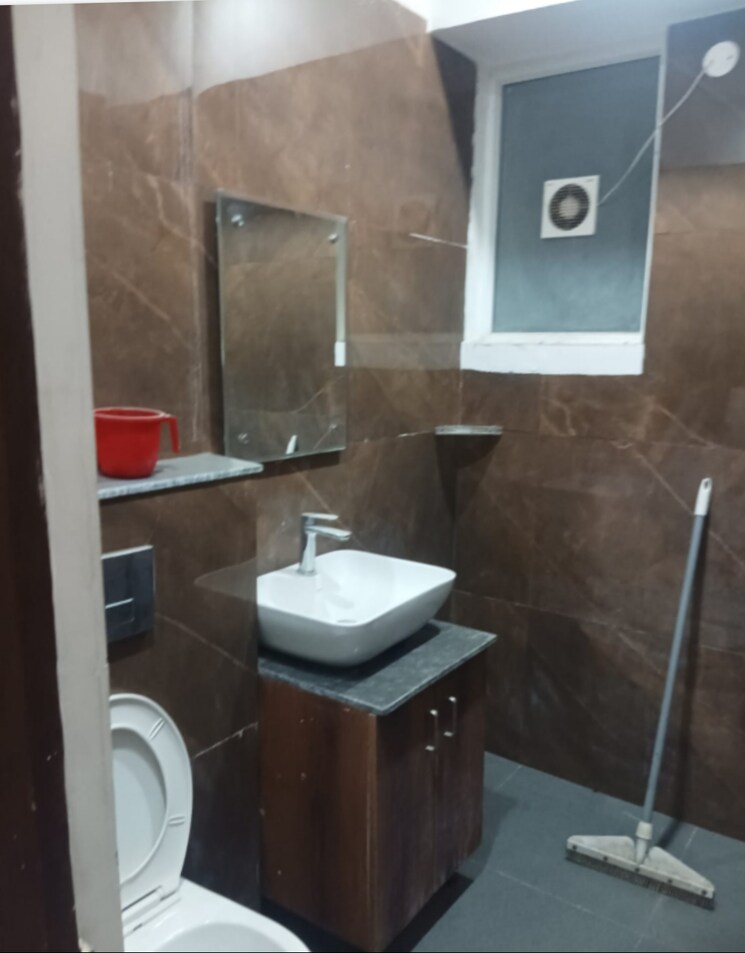 Bathroom, ambala highway 3 Bedroom 1250 Sq.Ft. Builder Floor In Ambala Highway Zirakpur 8181631