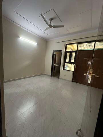 Room in 2 BHK Builder Floor at Sainik Colony – for Sale