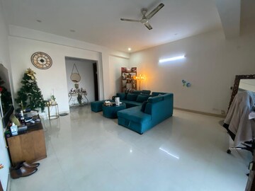 Living Room in 2 BHK Builder Floor at Sector 23 – for Rent