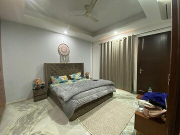Bedroom in 2 BHK Builder Floor at Sector 23 – for Rent