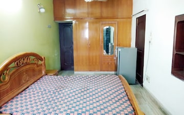 1 BHK Independent House For Rent in Sector 16