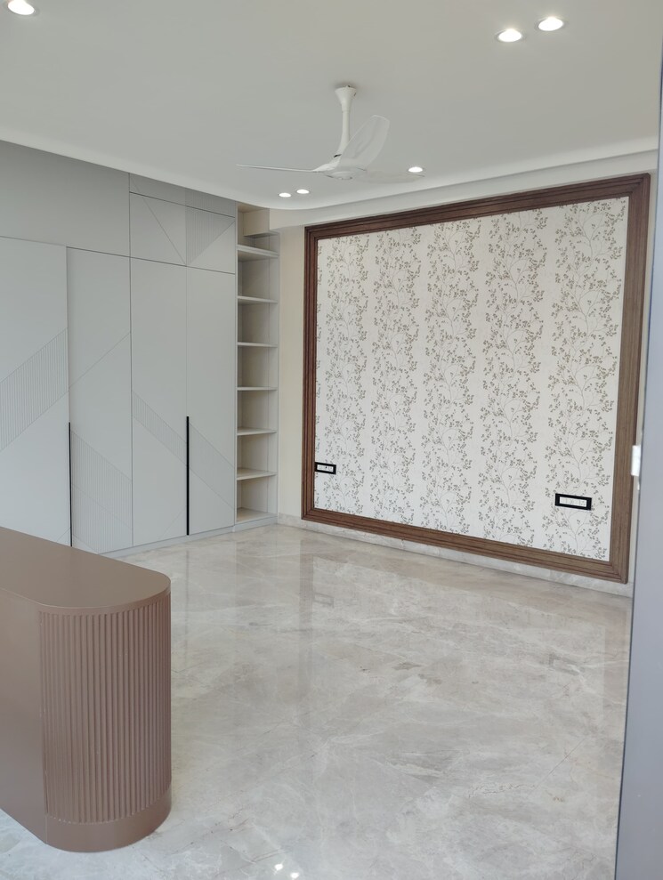 Room, cosmic-italia 4 Bedroom 200 Sq.Ft. Builder Floor In Vasundhara Sector 5 Ghaziabad 8181721
