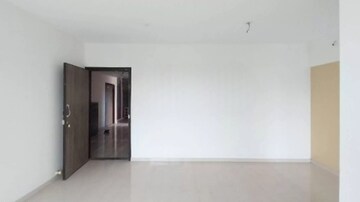 Room in 3 BHK Apartment at Siddhi Highland Haven, Balkum Pada – for Rent