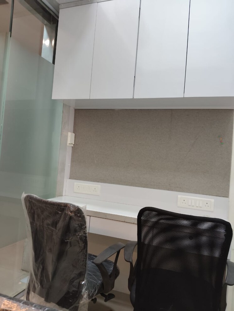 undefined, express-zone Commercial Office Space 150 Sq.Ft. In Malad East Mumbai 8181794