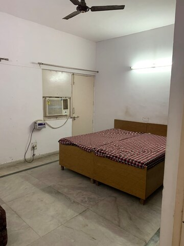 2 BHK Apartment For Rent in Express View Apartment Sector 93 Noida  8181806