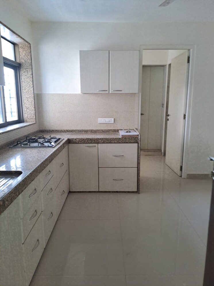 Kitchen, kl-valeria 3 Bedroom 1150 Sq.Ft. Apartment In Juhu Road Mumbai 8181791