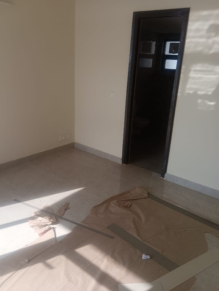 undefined, kendriya-lok-nirman-chs 4 Bedroom 2600 Sq.Ft. Apartment In Phi Iv Greater Noida Greater Noida 8181821