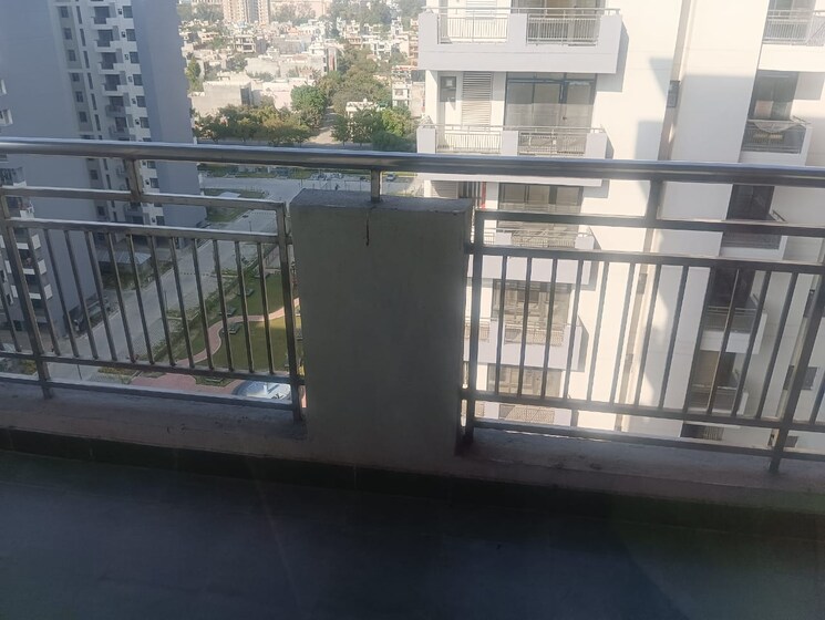 Balcony, kendriya-lok-nirman-chs 4 Bedroom 2600 Sq.Ft. Apartment In Phi Iv Greater Noida Greater Noida 8181821