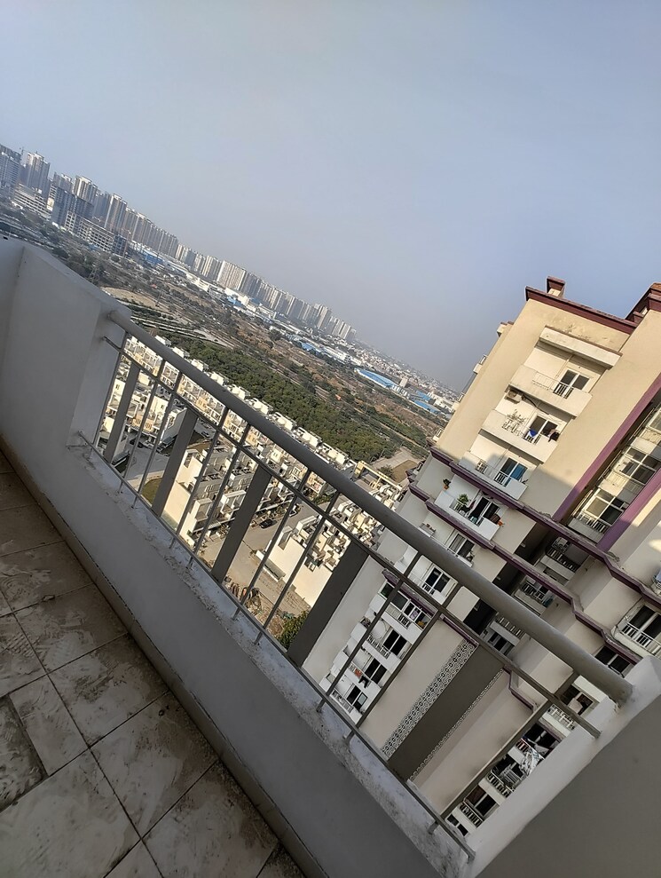 Balcony, samridhi-grand-avenue 2 Bedroom 980 Sq.Ft. Apartment In Tech Zone 4 Greater Noida Greater Noida 8181923