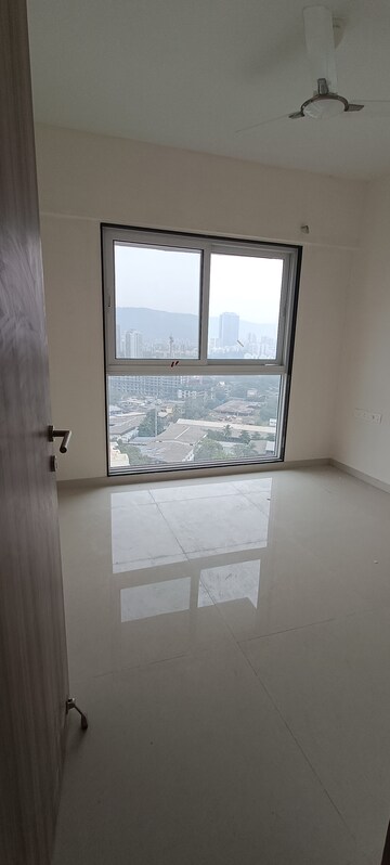 Room in 2 BHK Apartment at Ashar Axis, Majiwada – for Rent