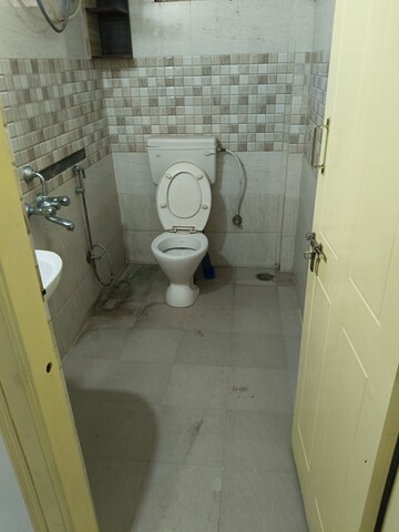 Bathroom in 2 BHK Apartment at Halasuru – for Rent