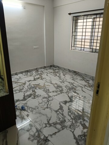 Bedroom in 2 BHK Apartment at Halasuru – for Rent