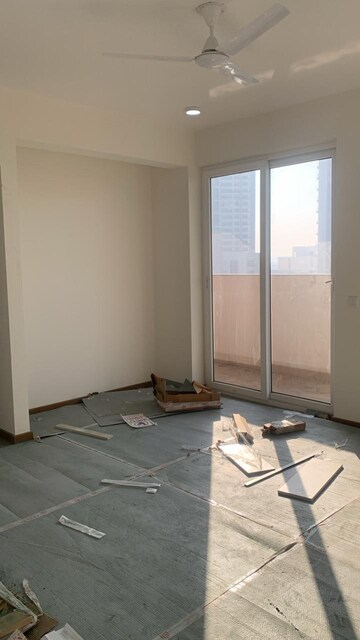 Room in 3 BHK Apartment at Tata La Vida, Sector 113 – for Rent