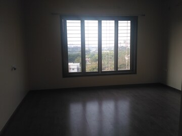 Room in 4 BHK Apartment at Sagar Waters Edge, Pimple Nilakh – for Rent