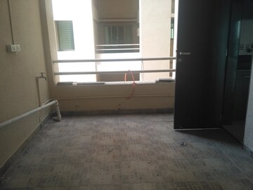 Room in 4 BHK Apartment at Sagar Waters Edge, Pimple Nilakh – for Rent