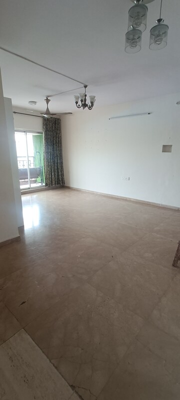 Room in 2 BHK Apartment at Kalpataru Hills Phase II, Manpada – for Sale