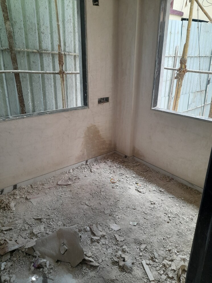 Balcony, khar west 1.5 Bedroom 500 Sq.Ft. Apartment In Khar West Mumbai 8181952