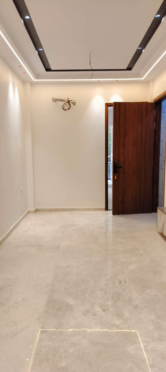 2 BHK Apartment For Sale in Ultra Luxury Apartment 