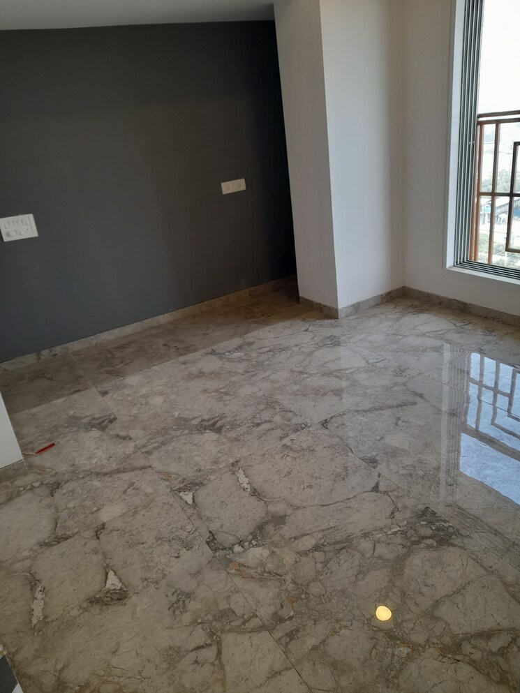 Balcony, mohini-castle 2 Bedroom 642 Sq.Ft. Apartment In Khar West Mumbai 8181994