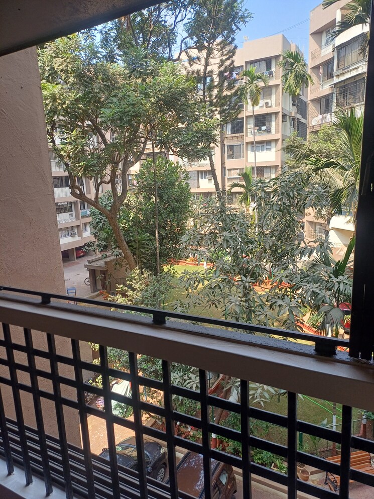 Balcony, horizon-chs 2 Bedroom 1000 Sq.Ft. Apartment In Andheri West Mumbai 8182006