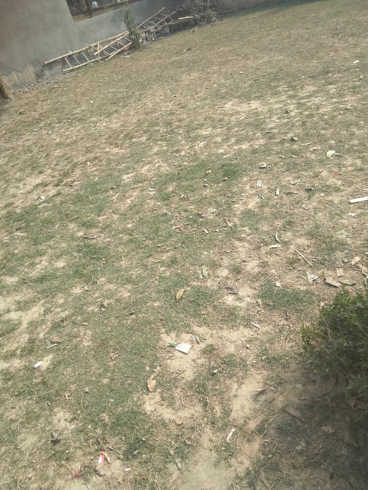 Garden, sector 80  311 Sq.Yd. Plot In Sector 80 Faridabad 8182032