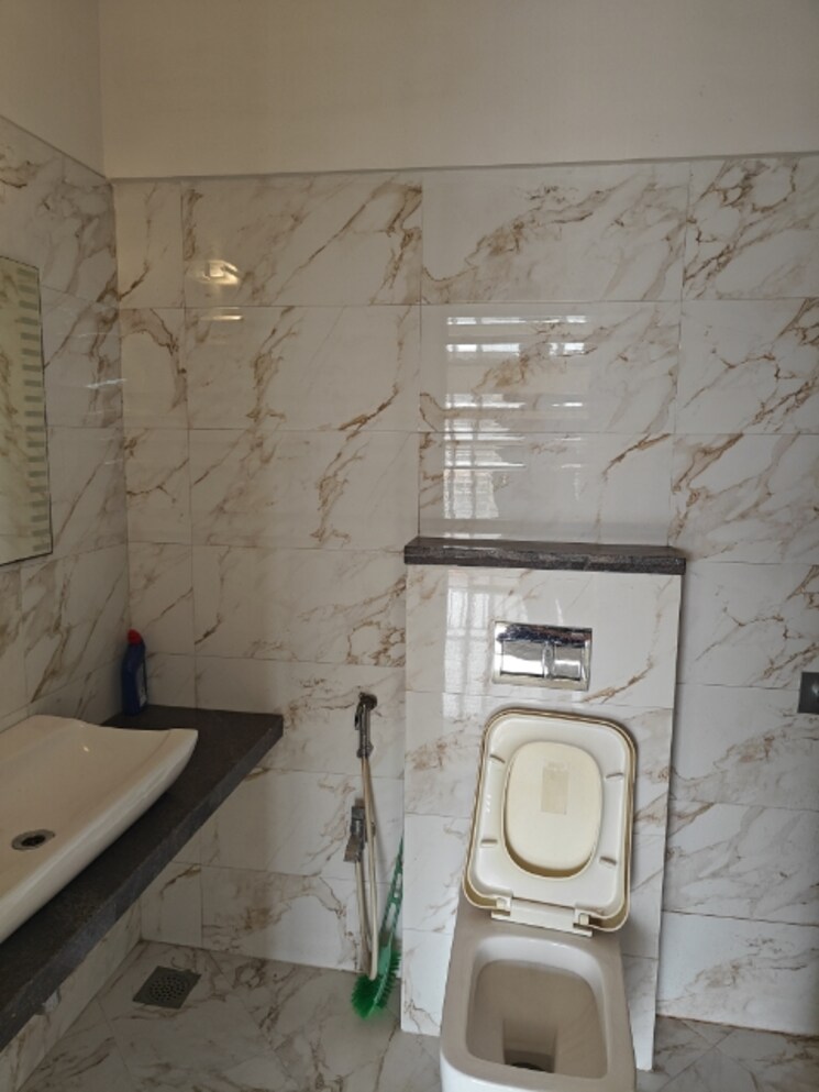 Bathroom, rattan-icon 3 Bedroom 1665 Sq.Ft. Apartment In Sector 50 Navi Mumbai 8182042