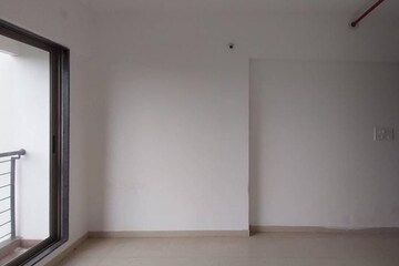 Bedroom in 2.5 BHK Apartment at Runwal Eirene, Balkum Pada – for Rent