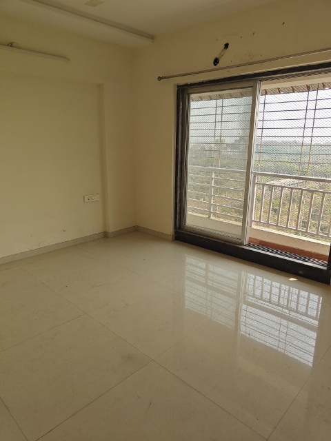 2 BHK Apartment For Sale in Rattan Icon