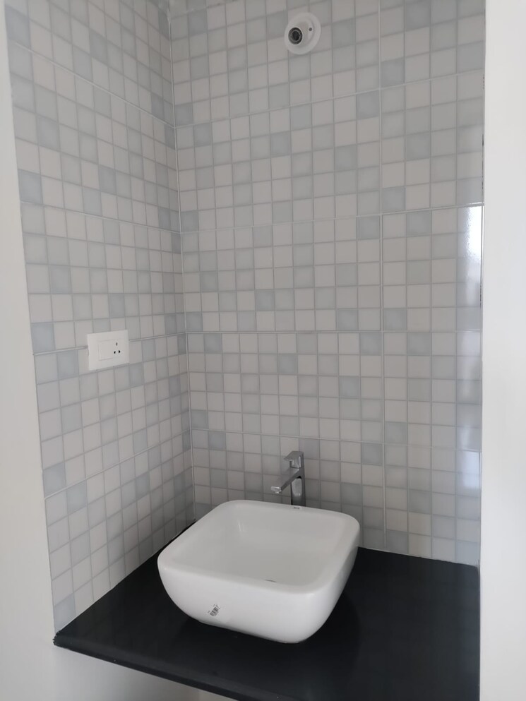 Bathroom, paranjape-broadway 3 Bedroom 1235 Sq.Ft. Apartment In Wakad Pune 8182063